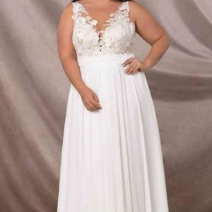 AZAZIE  14 Goldie Gown